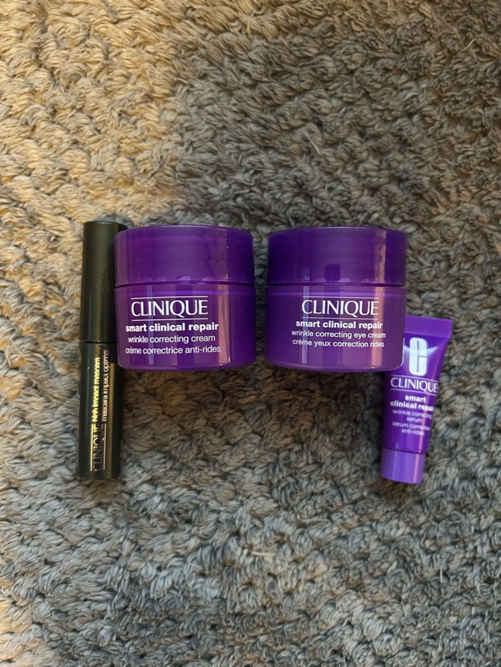 Clinique Purple Smart Clinical Repair Cream & Mascara  Set